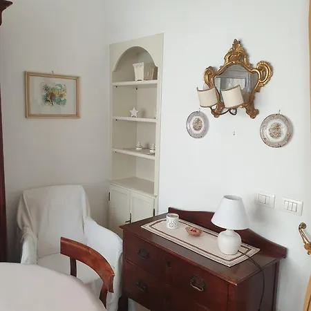 Casa A Con Vista Colline E Alpi Apuane * וירג'יו