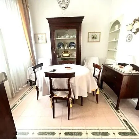 Casa A Con Vista Colline E Alpi Apuane 別荘 ヴィアレッジョ